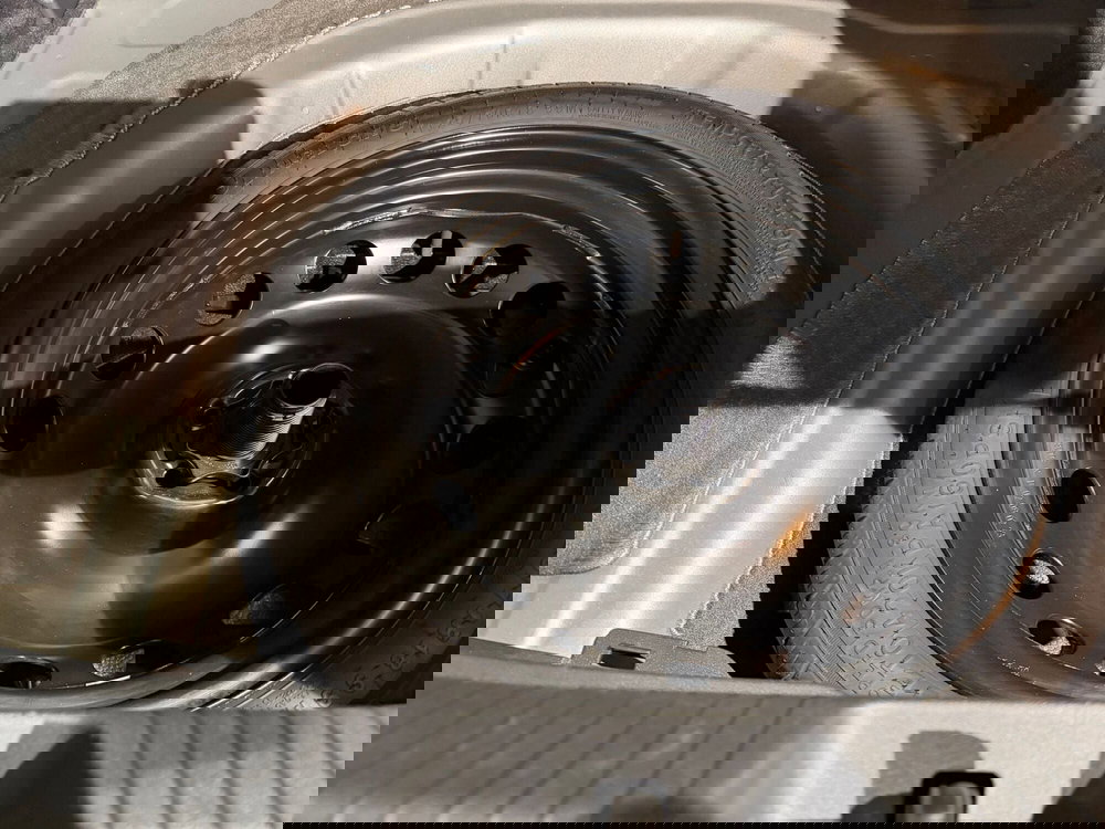 Volkswagen Taigo usata a Genova (11)