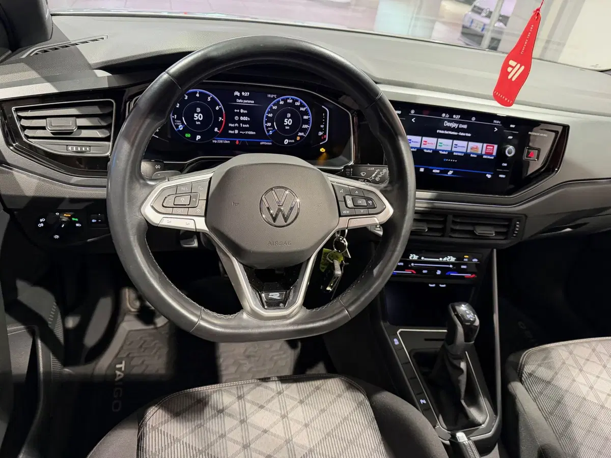Volkswagen Taigo usata a Genova (13)