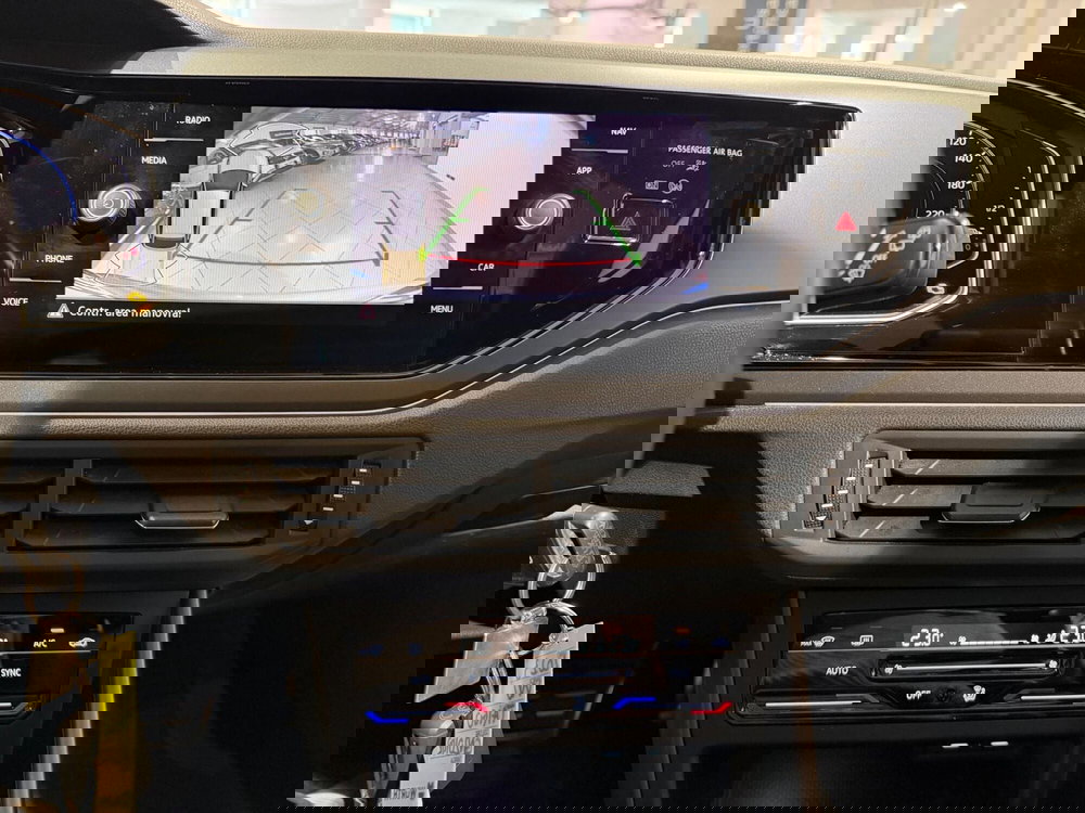 Volkswagen Taigo usata a Genova (15)