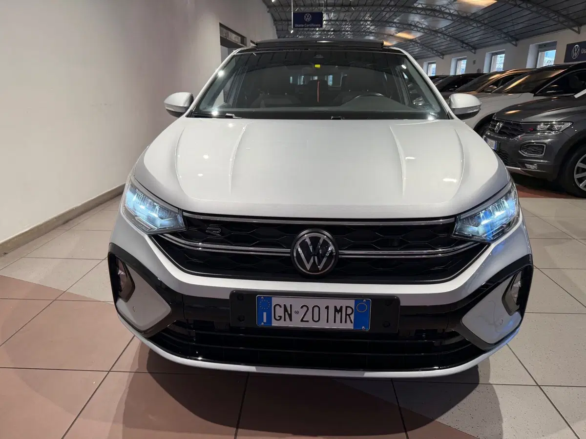 Volkswagen Taigo usata a Genova (7)