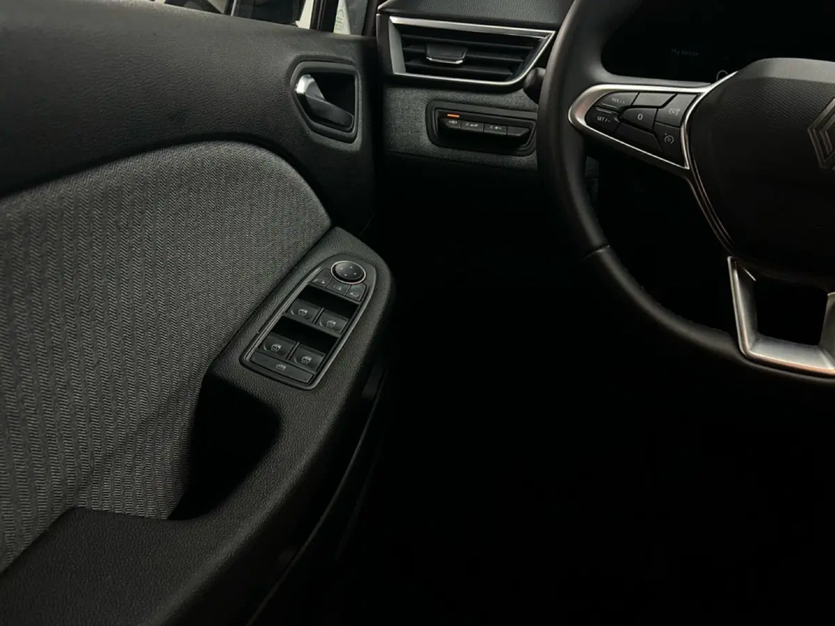 Renault Clio usata a Roma (13)