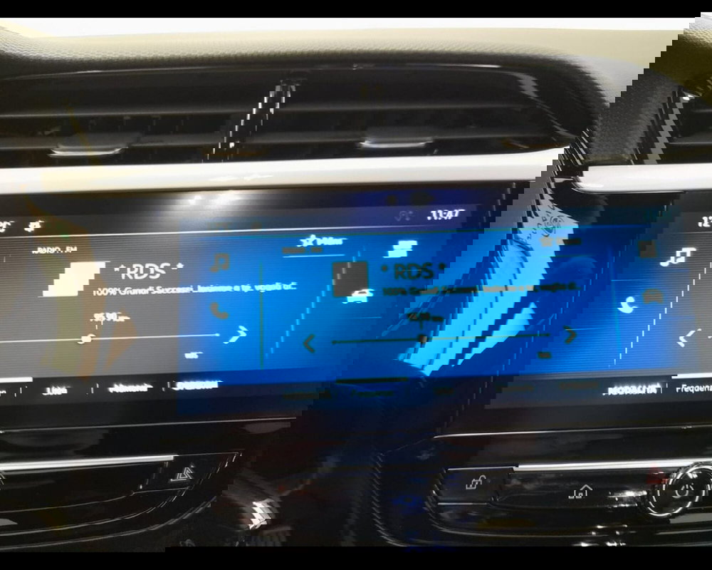 Opel Corsa nuova a Savona (12)