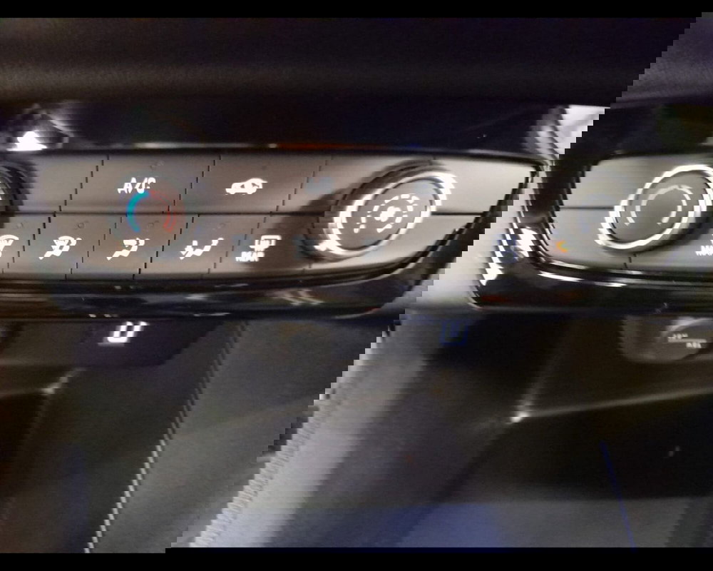 Opel Corsa nuova a Savona (14)