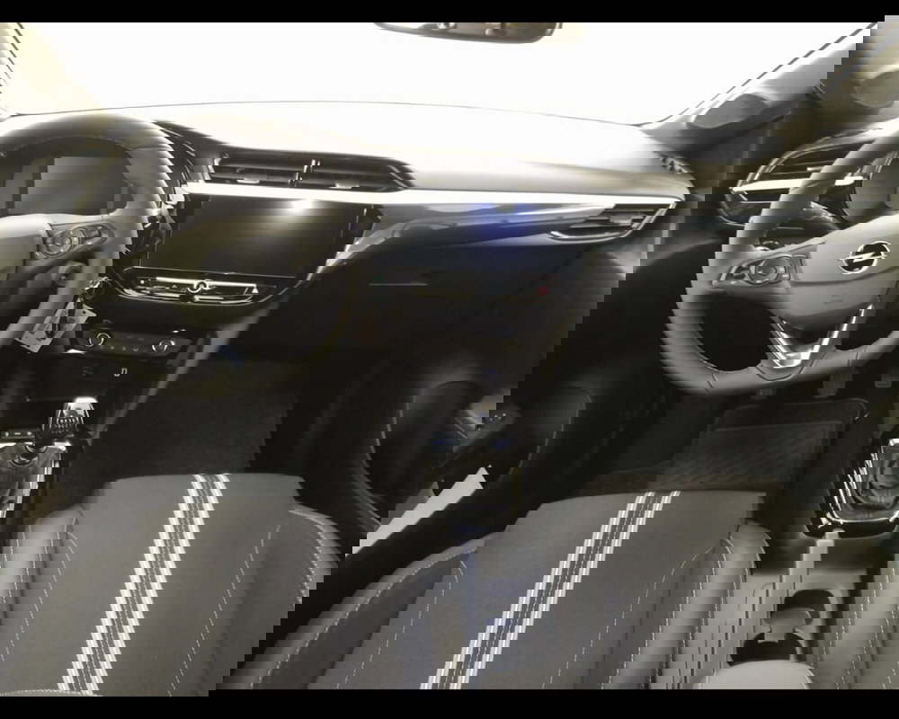 Opel Corsa nuova a Savona (20)