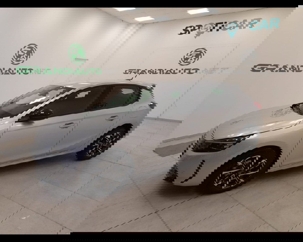 Opel Corsa nuova a Savona (3)