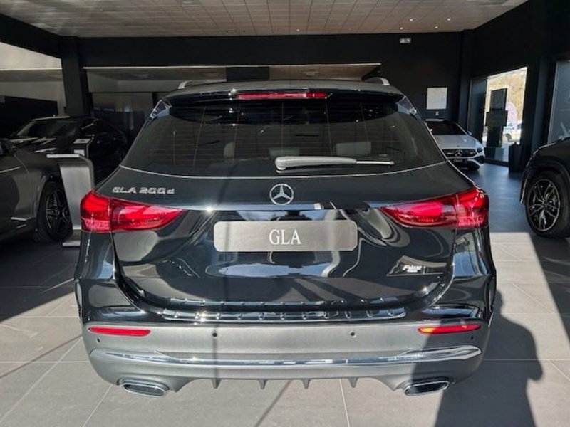 Mercedes-Benz GLA SUV nuova a Potenza (4)