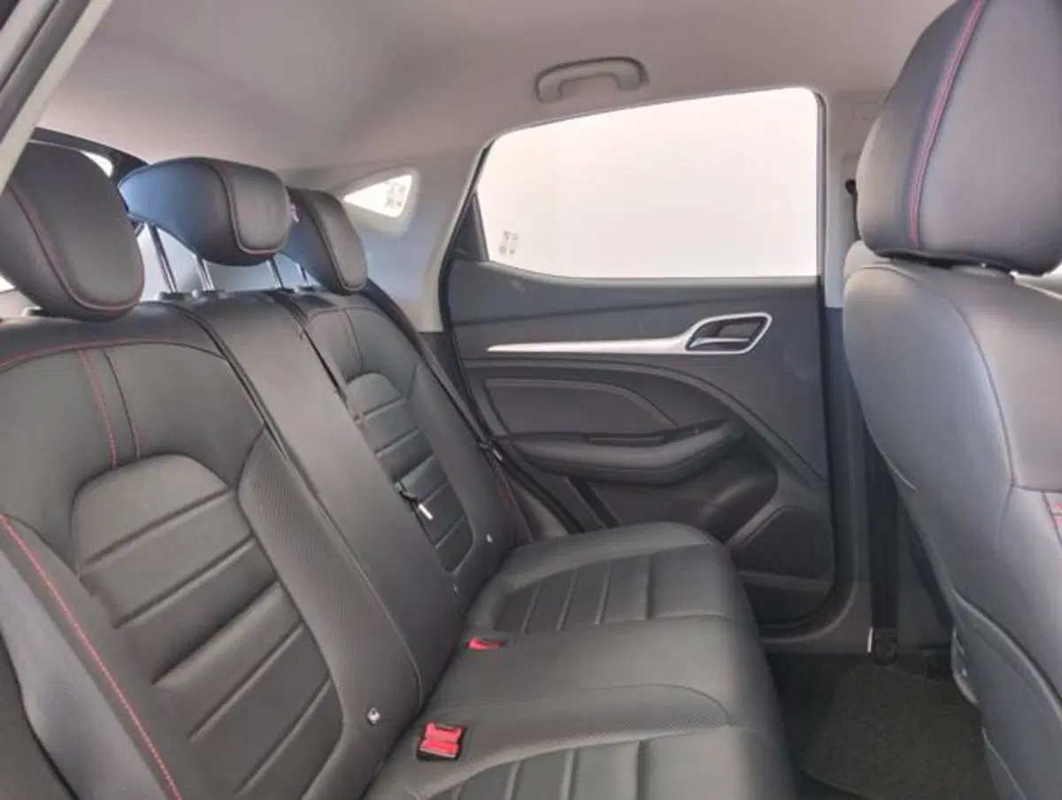 Mg ZS usata a Como (5)