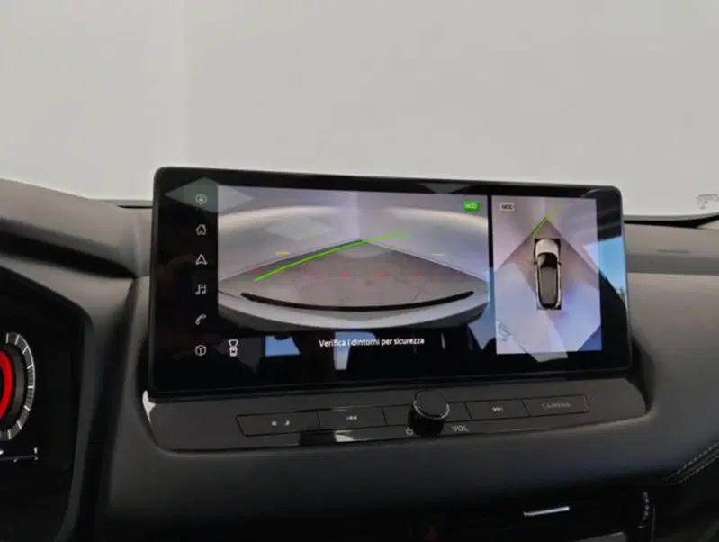 Nissan Qashqai usata a Como (18)