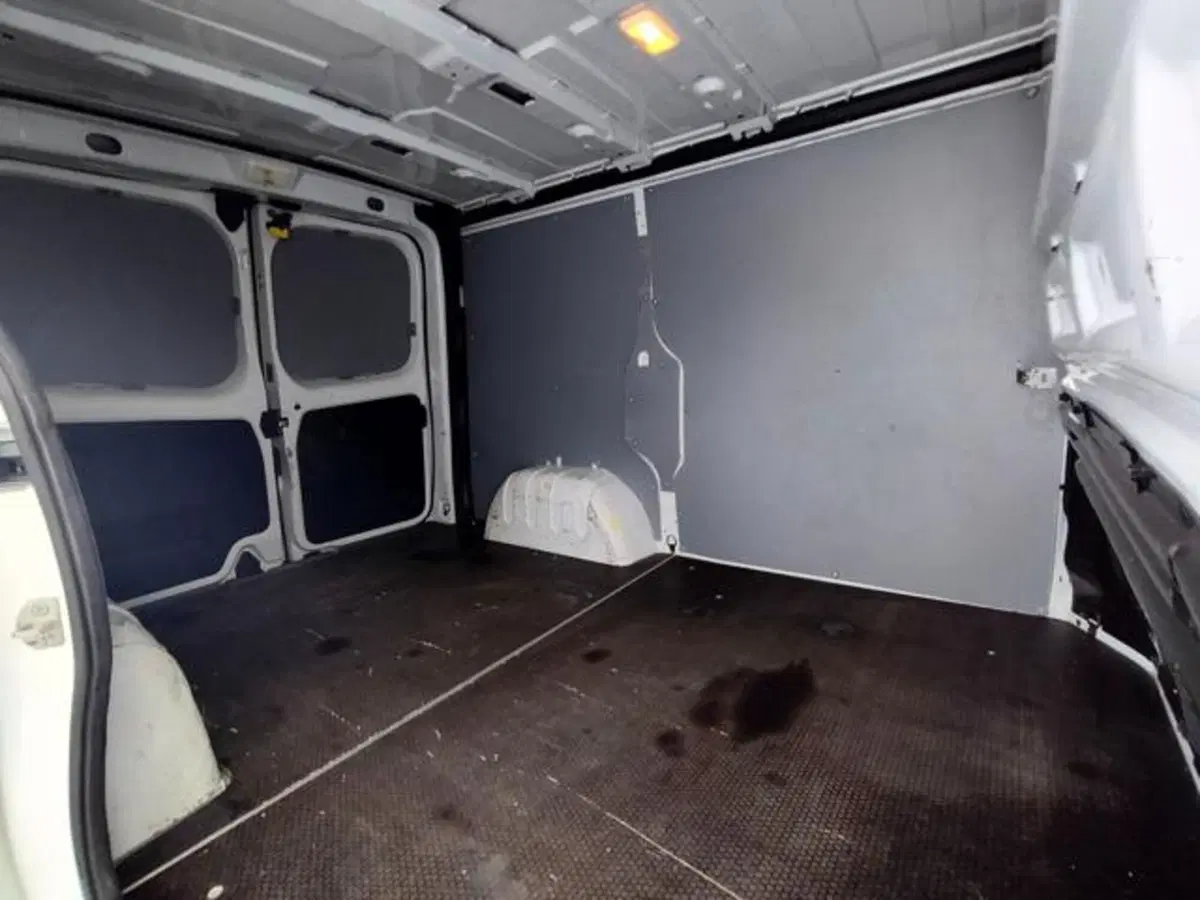 Opel Vivaro Furgone usata a Como (4)