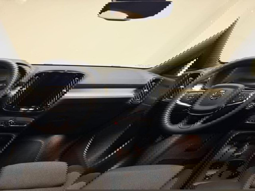 Volvo XC40 usata a Como (5)