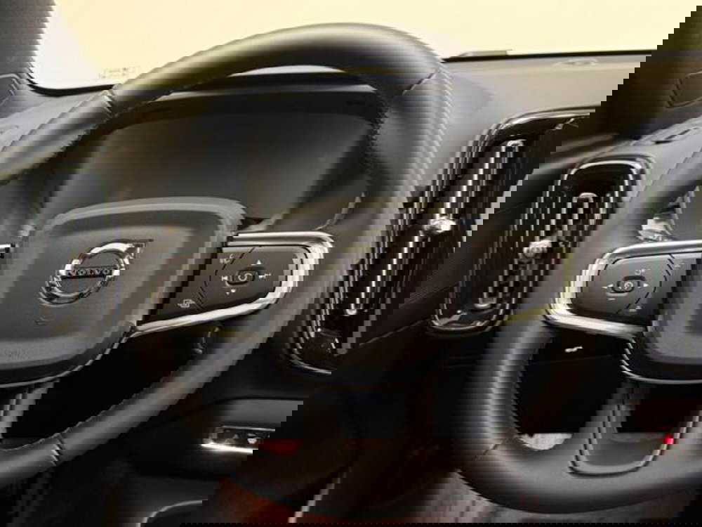 Volvo XC40 usata a Como (10)