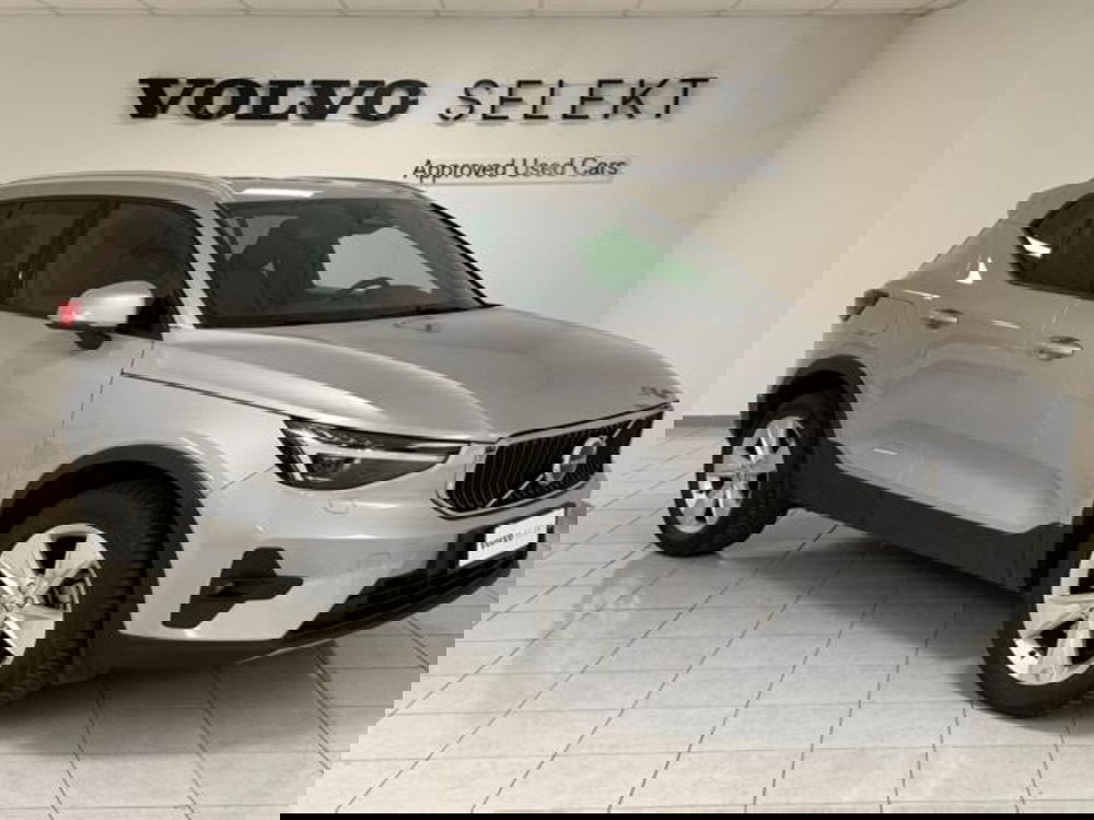 Volvo XC40 usata a Como (2)