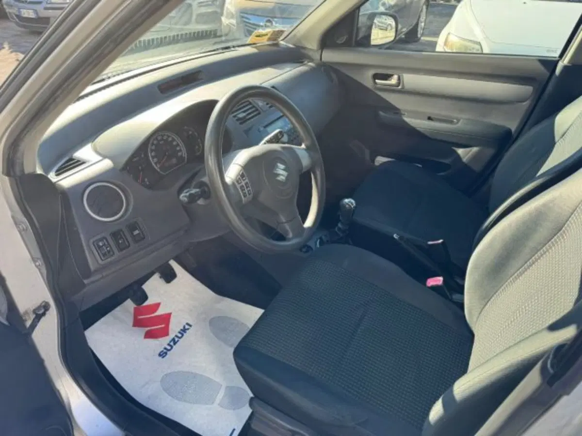 Suzuki Swift usata a Macerata (9)