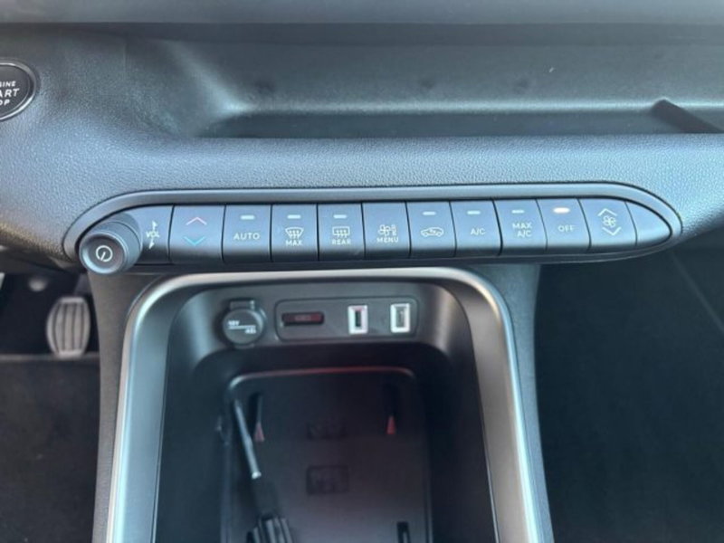 Jeep Avenger nuova a Cuneo (15)