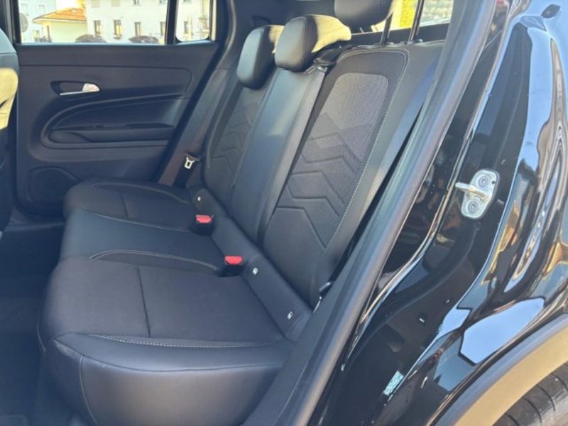 Jeep Avenger nuova a Cuneo (17)