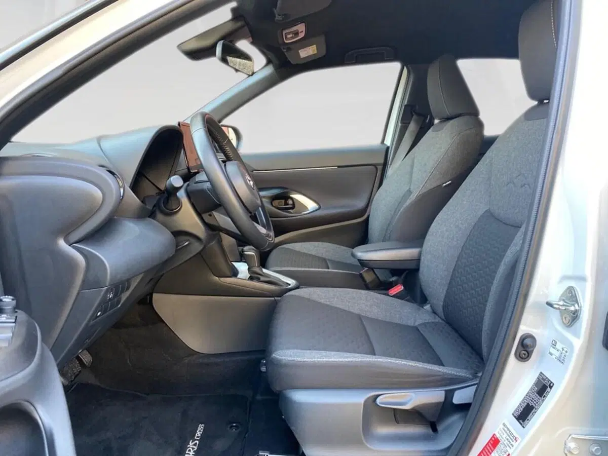 Toyota Yaris Cross usata a Torino (7)