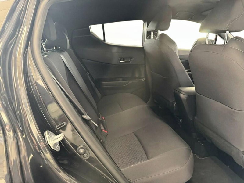 Toyota Toyota C-HR usata a Monza e Brianza (11)