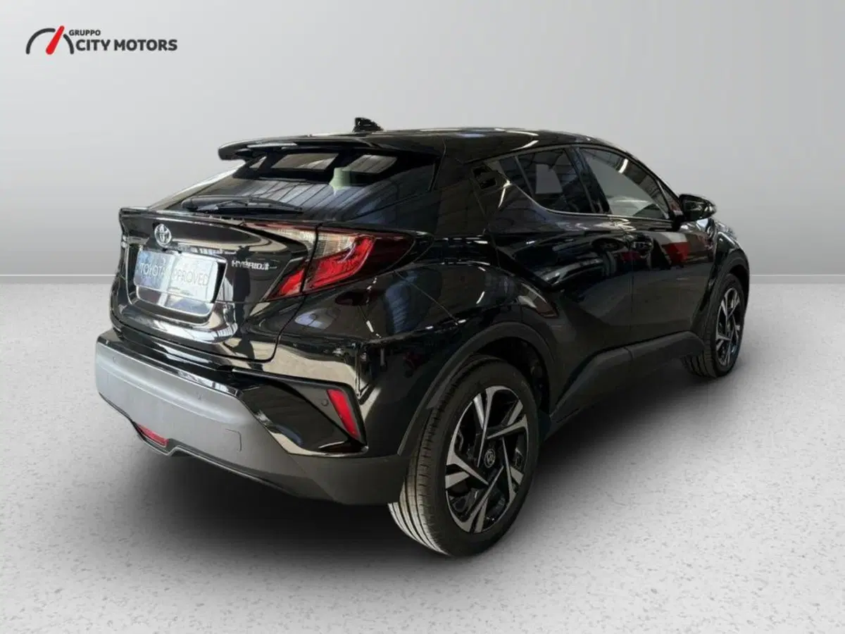 Toyota Toyota C-HR usata a Monza e Brianza (7)