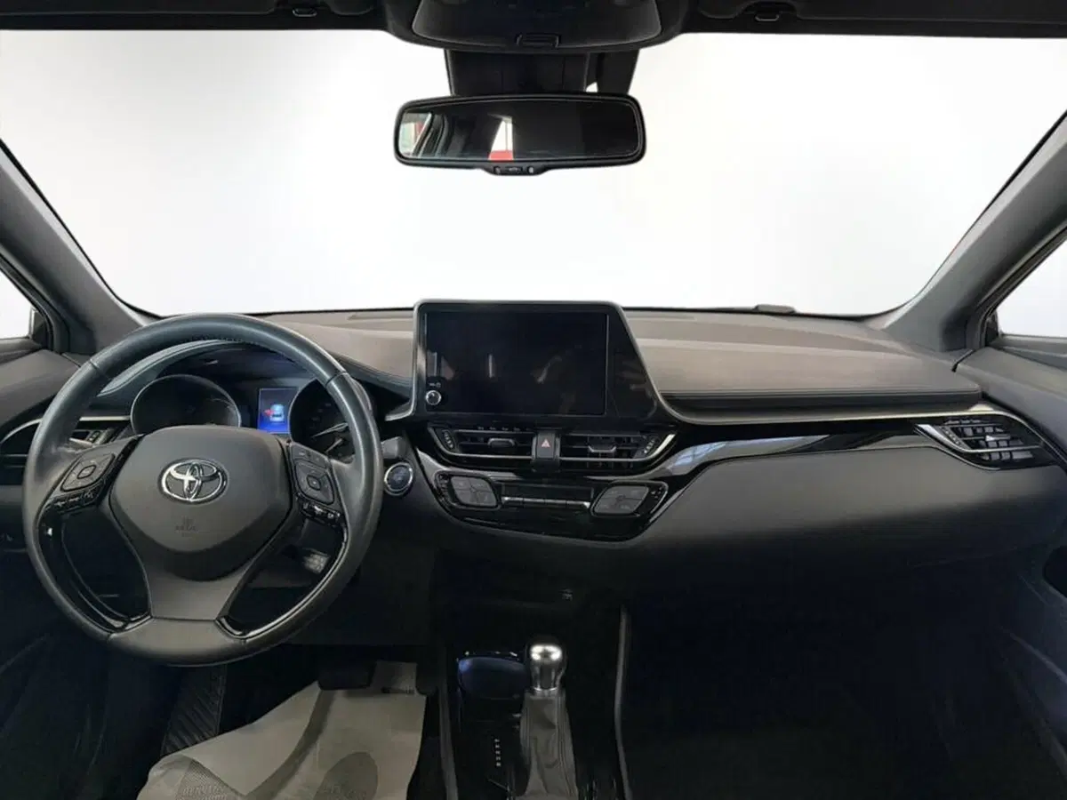 Toyota Toyota C-HR usata a Monza e Brianza (9)