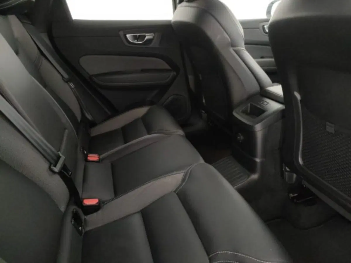 Volvo XC60 usata a Modena (9)