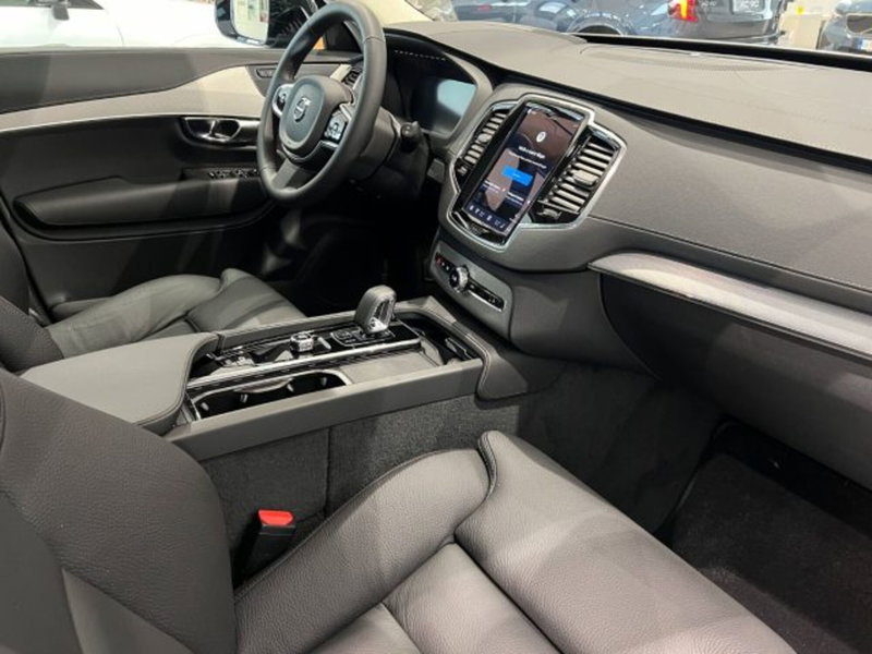 Volvo XC90 nuova a Modena (11)
