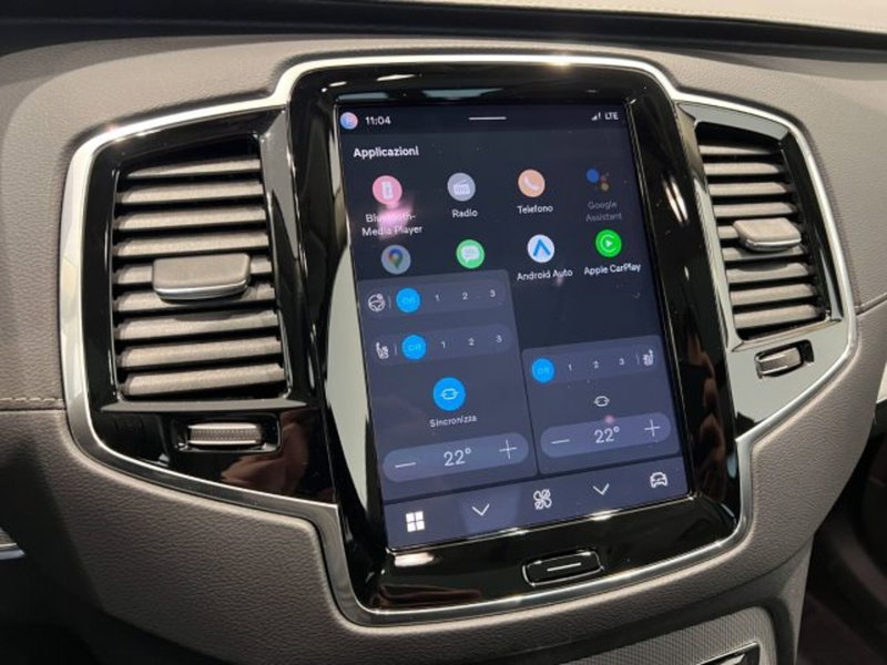 Volvo XC90 nuova a Modena (14)