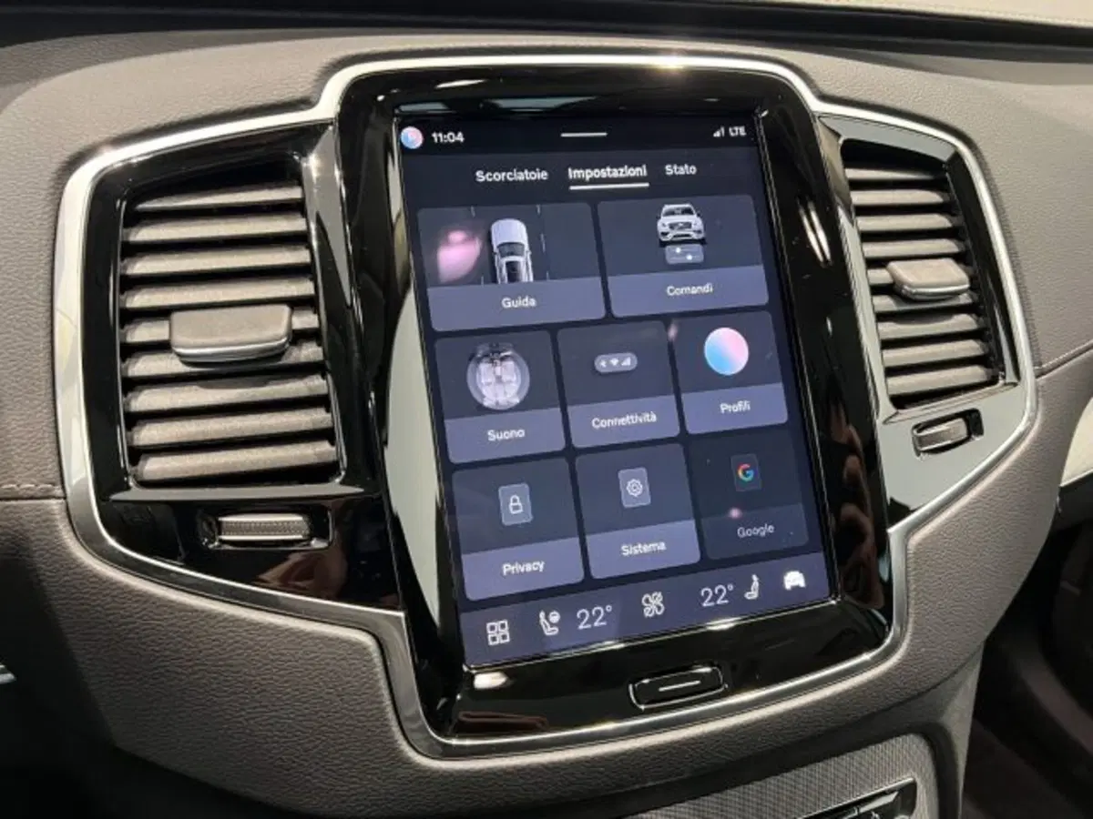 Volvo XC90 nuova a Modena (15)