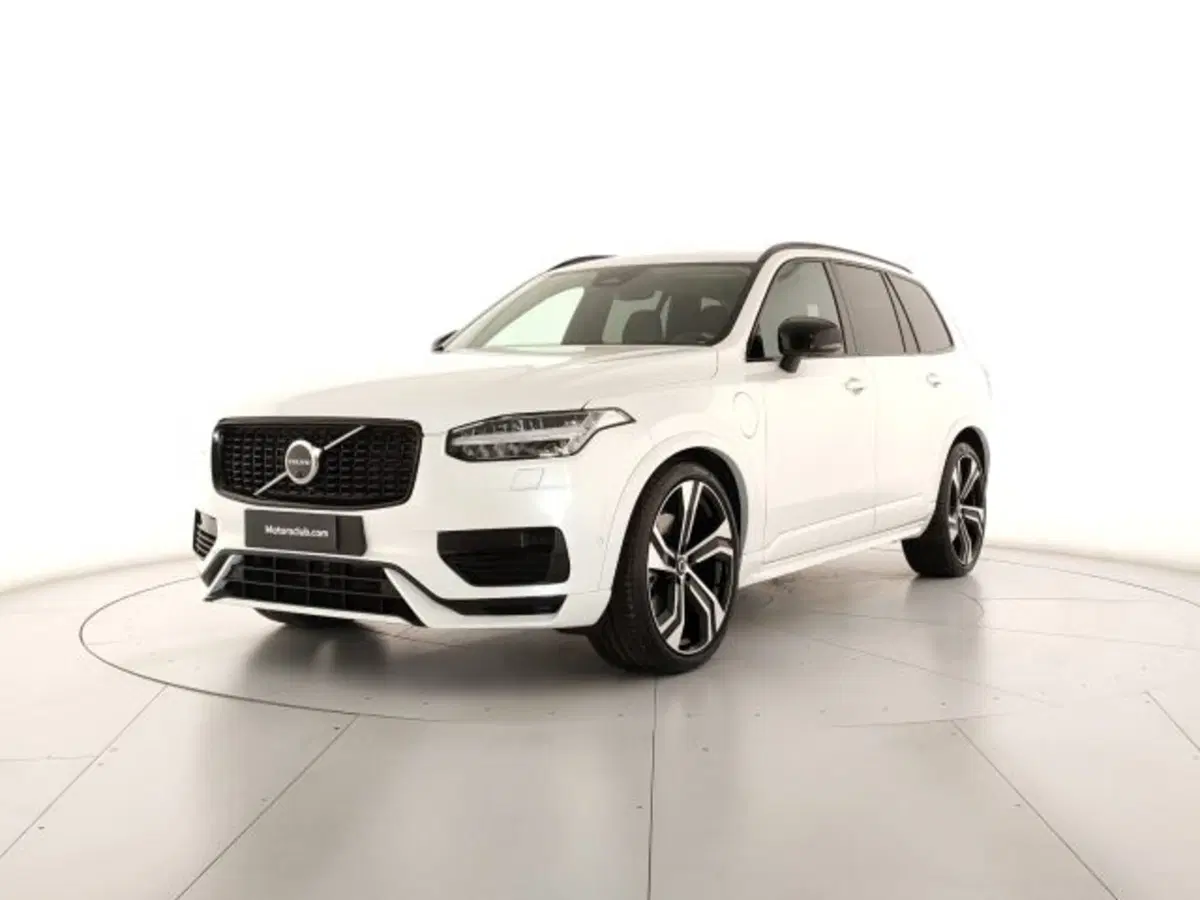 Volvo XC90 nuova a Modena (2)