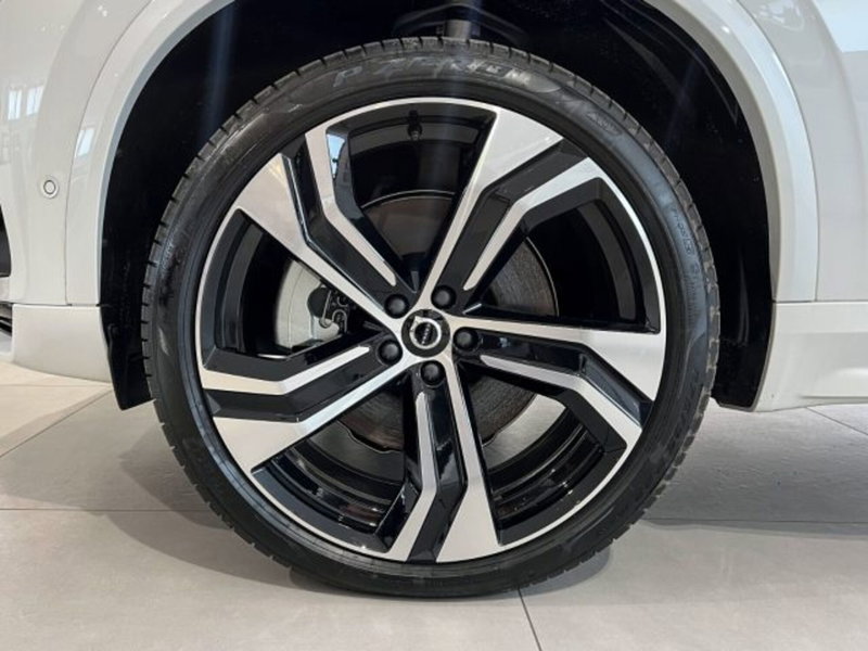 Volvo XC90 nuova a Modena (7)