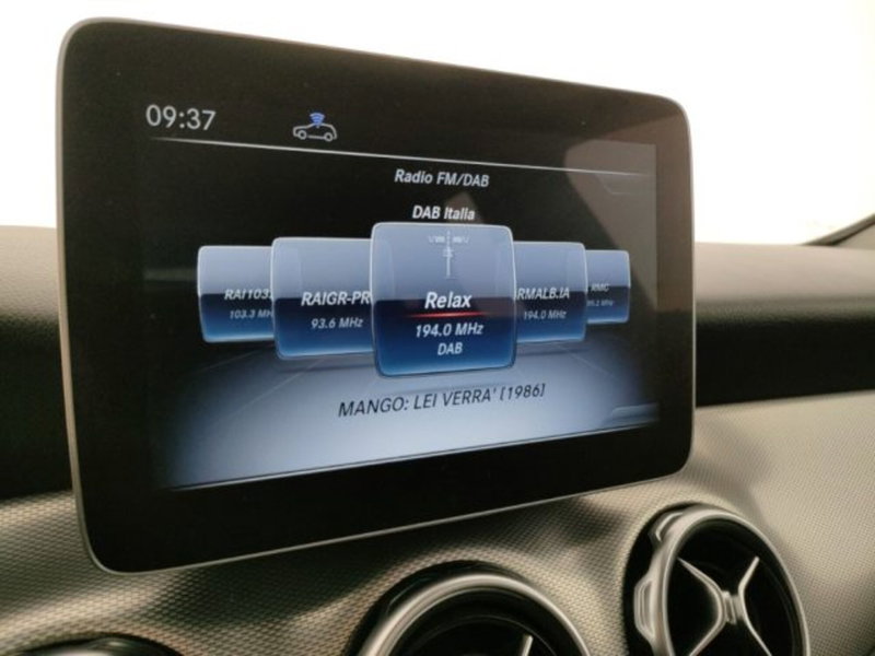 Mercedes-Benz GLA SUV usata a Modena (14)