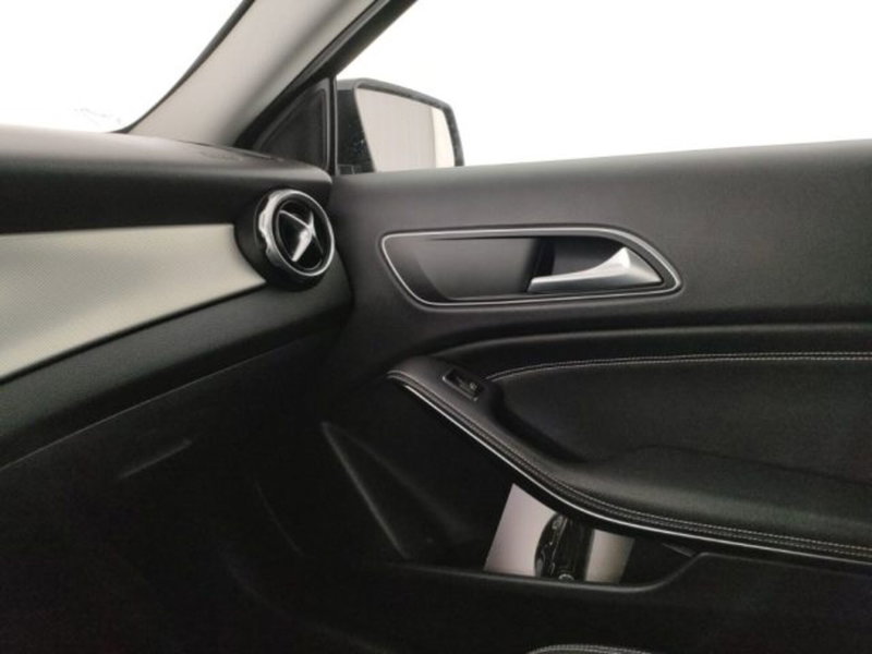 Mercedes-Benz GLA SUV usata a Modena (20)