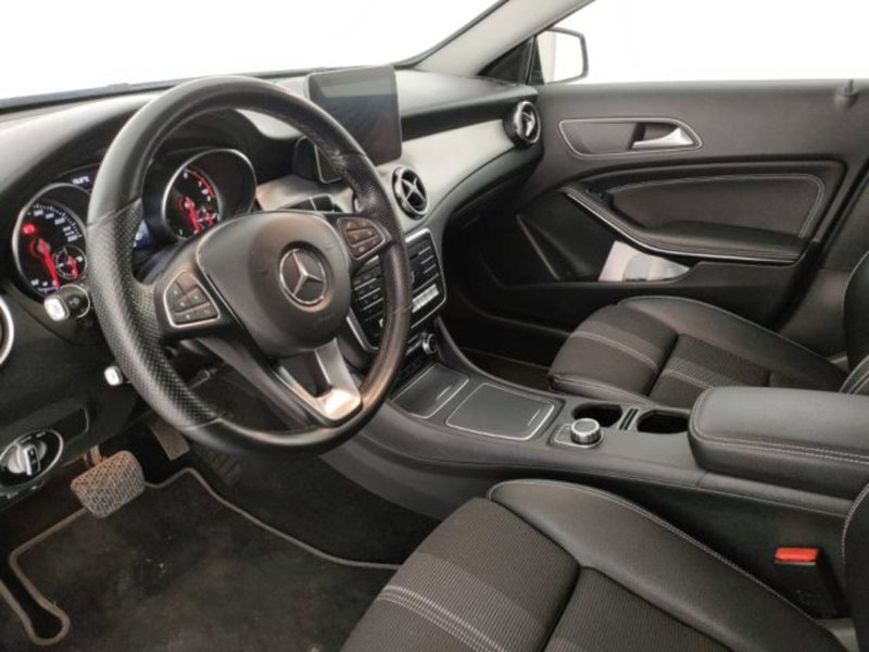 Mercedes-Benz GLA SUV usata a Modena (7)