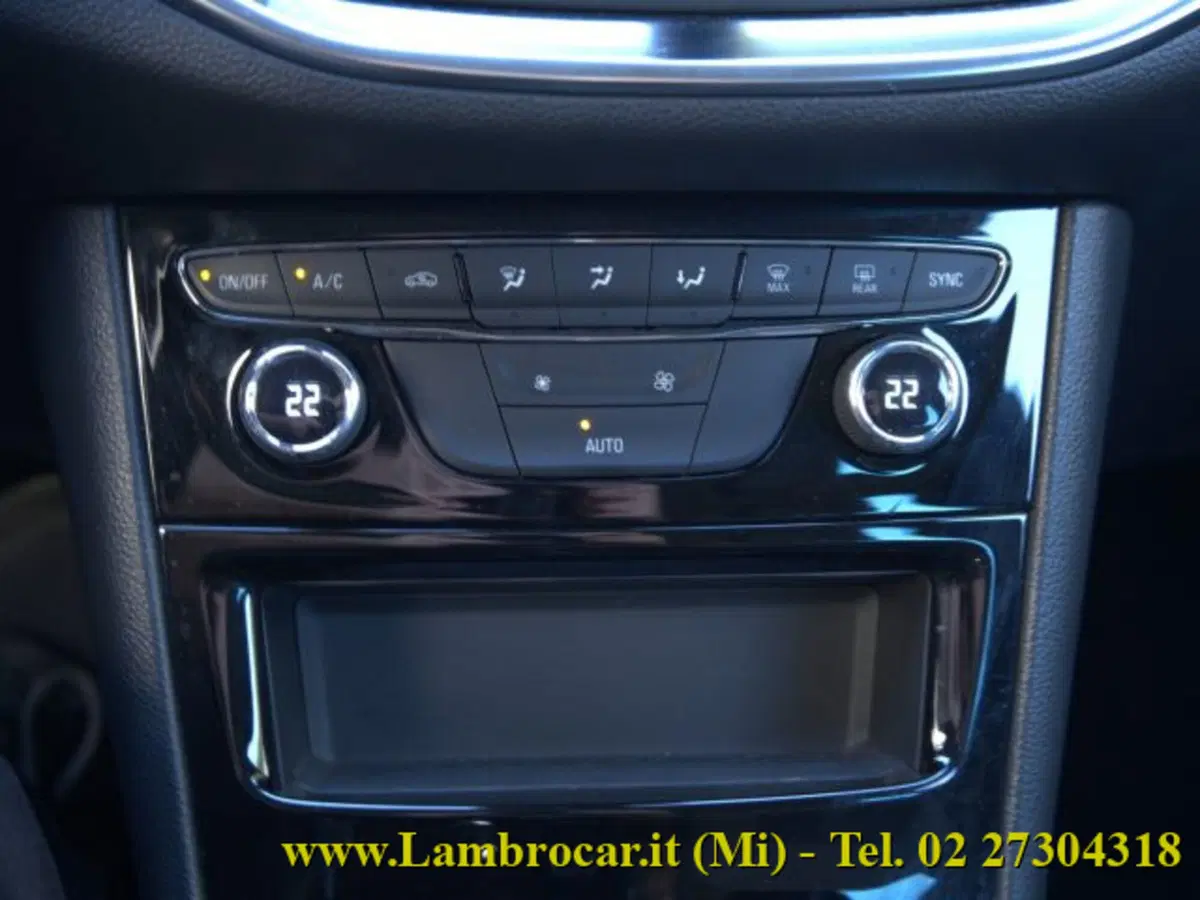 Opel Astra Station Wagon usata a Milano (11)