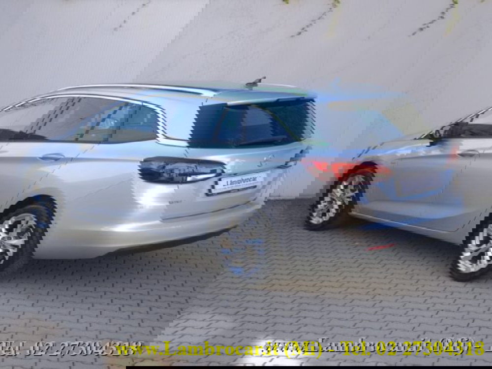 Opel Astra Station Wagon usata a Milano (15)