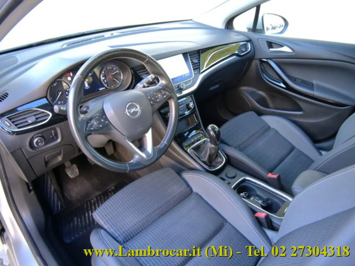 Opel Astra Station Wagon usata a Milano (3)