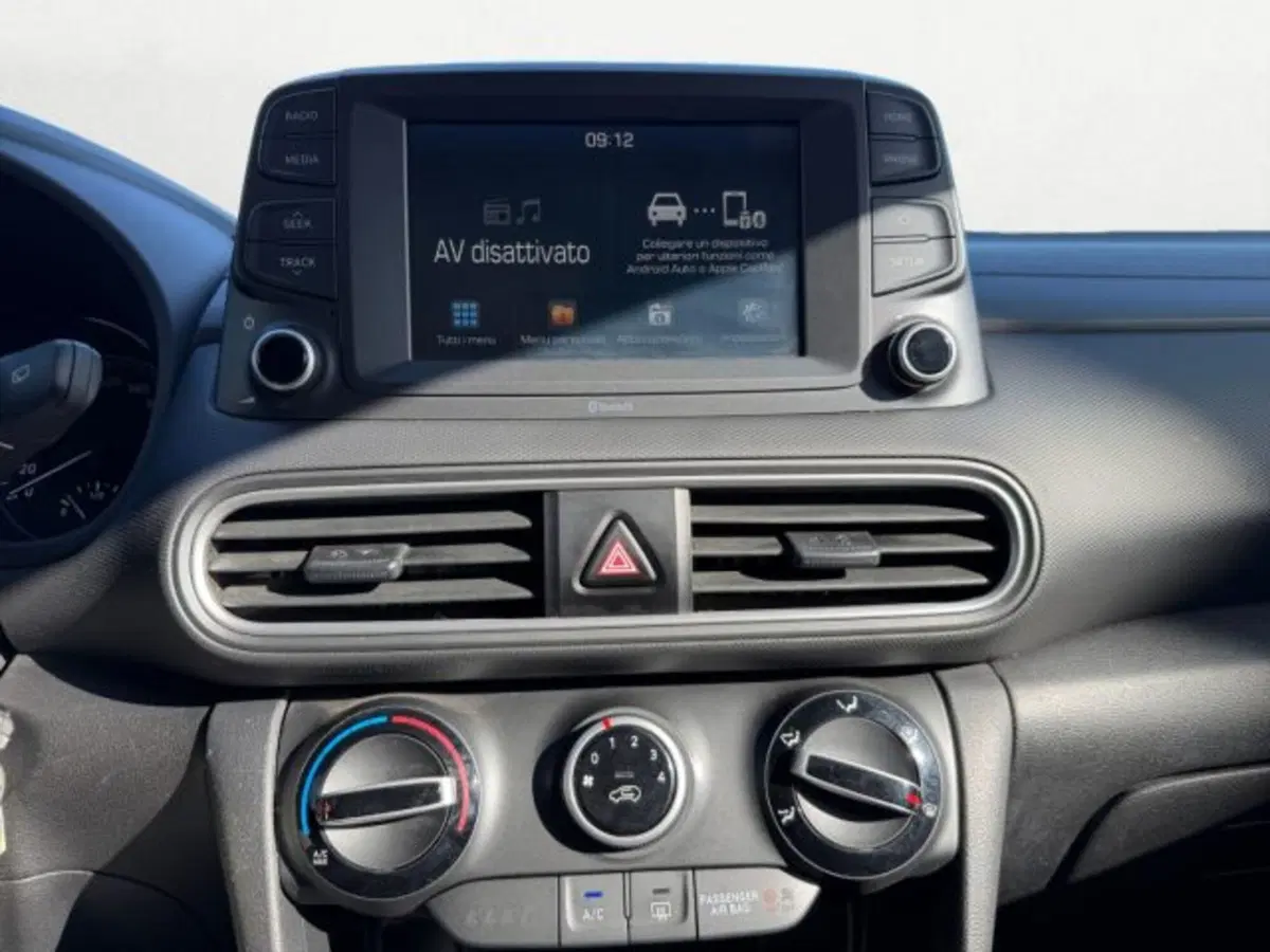 Hyundai Kona usata a Udine (12)