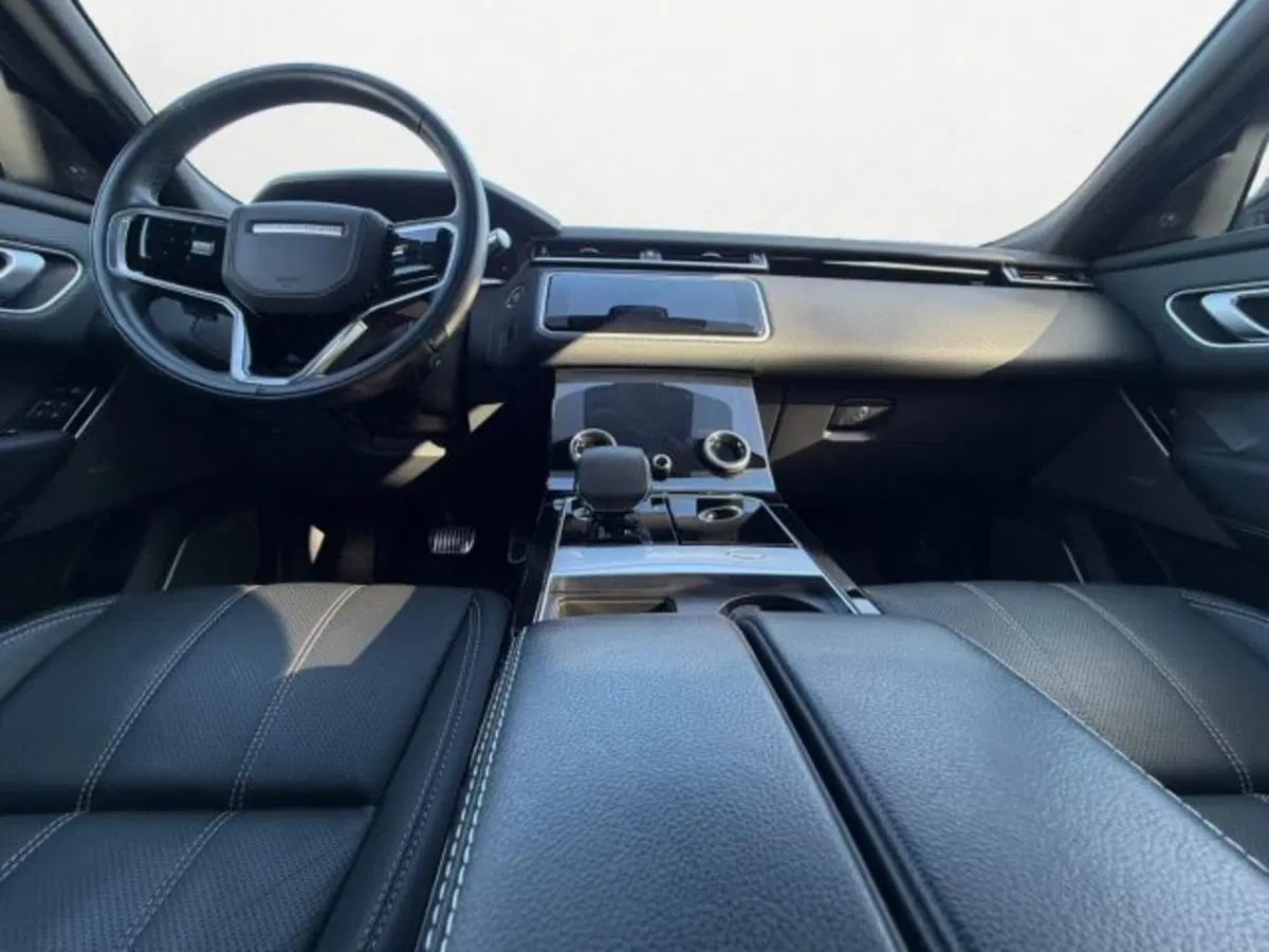 Land Rover Range Rover Velar usata a Udine (9)
