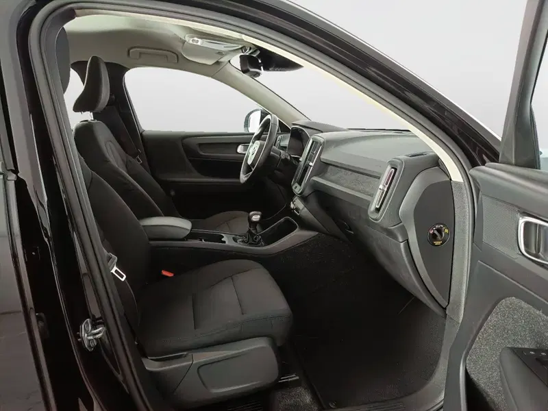 Volvo XC40 usata a Ascoli Piceno (11)