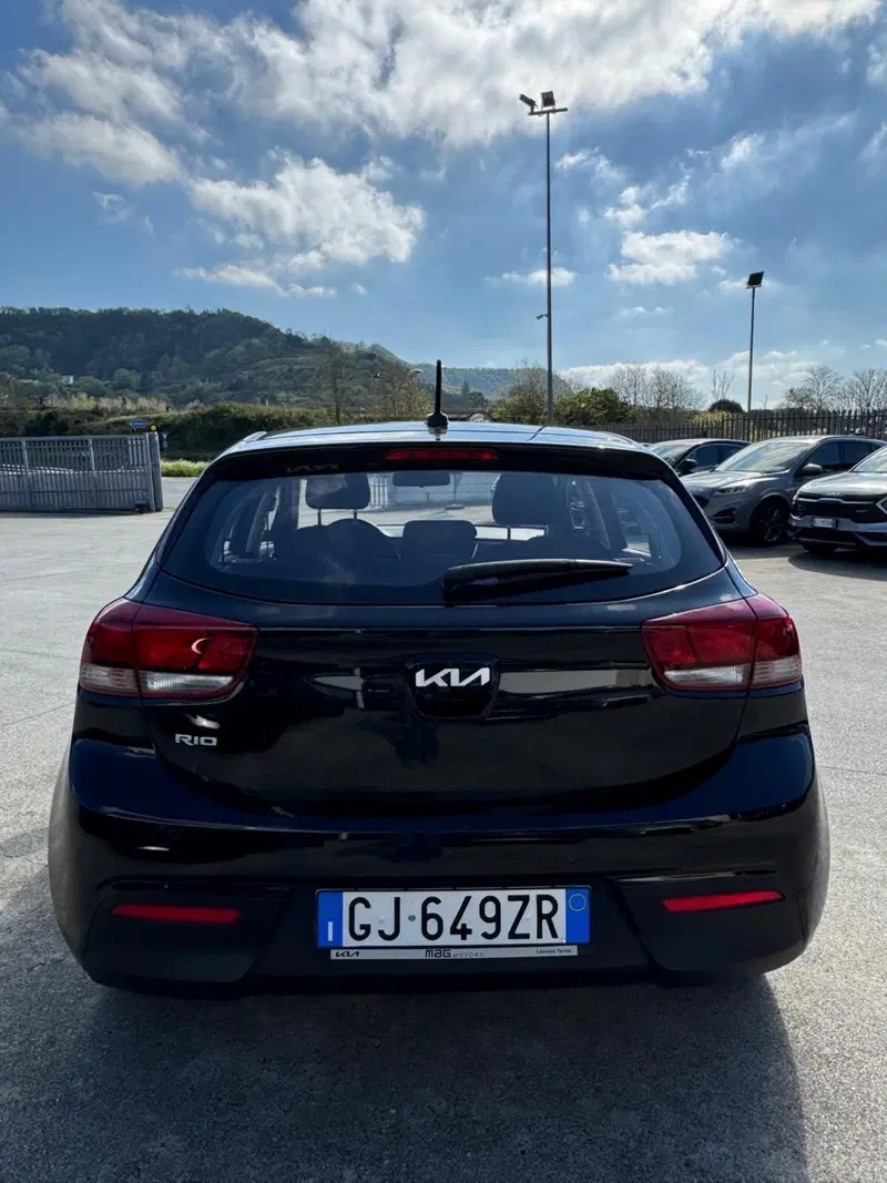 Kia Rio usata a Cosenza (3)