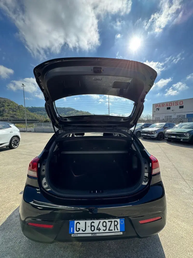 Kia Rio usata a Cosenza (4)