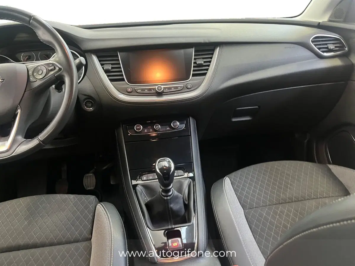 Opel Grandland X usata a Modena (11)