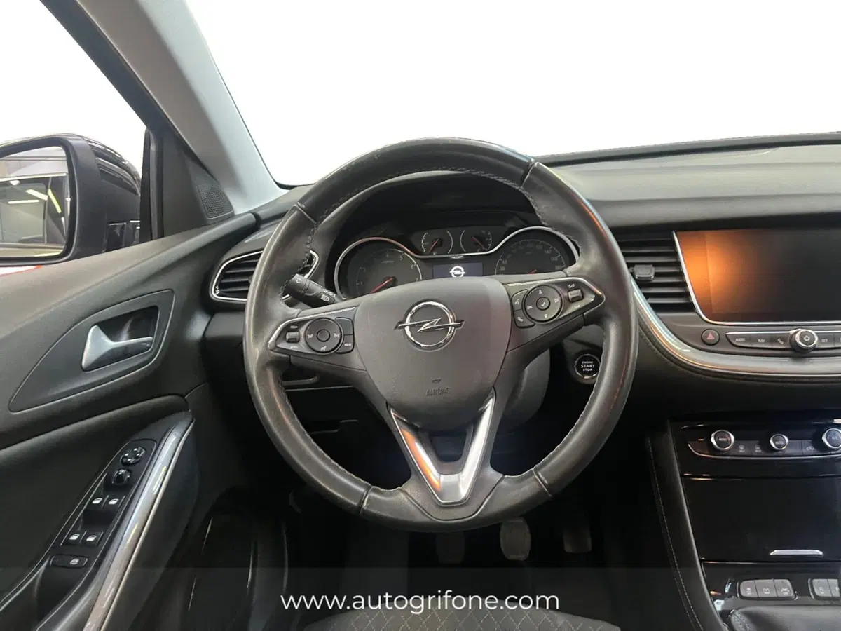 Opel Grandland X usata a Modena (12)