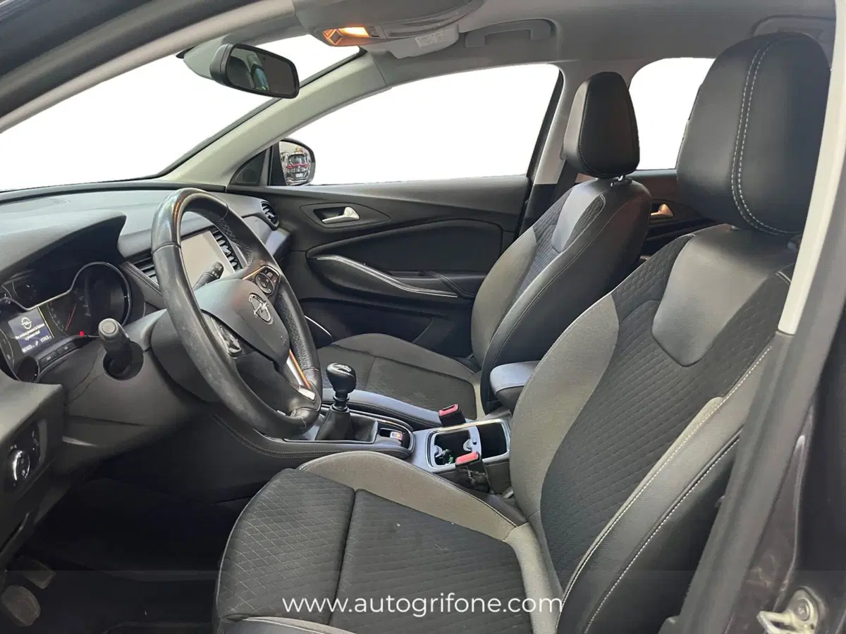 Opel Grandland X usata a Modena (9)