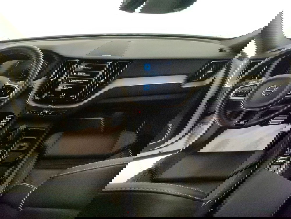 Volvo XC60 usata a Alessandria (7)