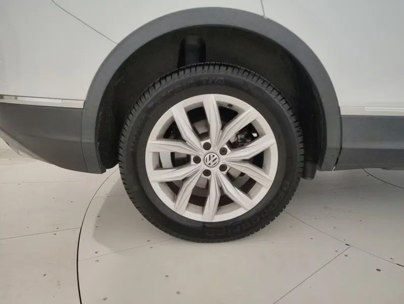 Volkswagen Tiguan usata a Alessandria (14)