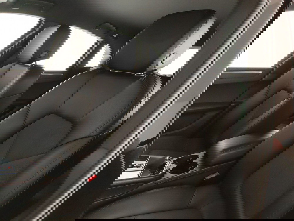 Porsche Macan usata a Caserta (17)