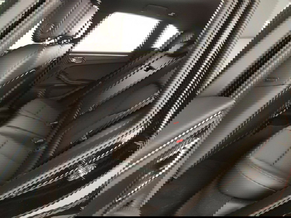 Porsche Macan usata a Caserta (18)