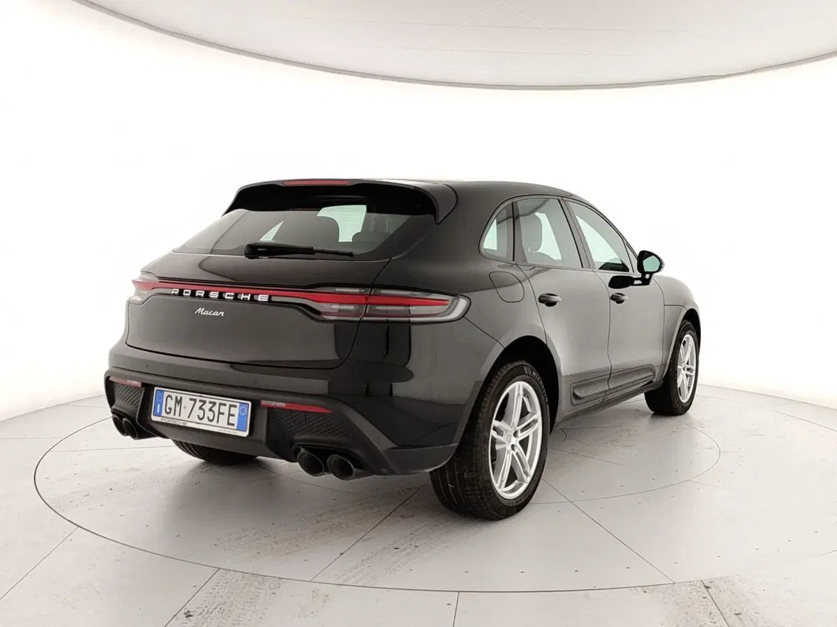 Porsche Macan usata a Caserta (8)