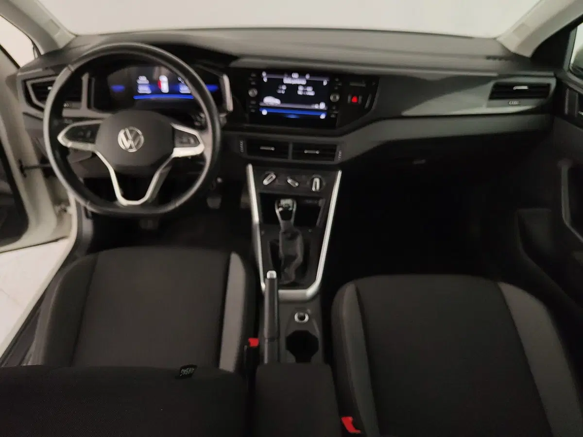 Volkswagen Taigo usata a Caserta (12)