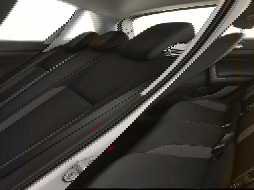 Volkswagen Taigo usata a Caserta (14)